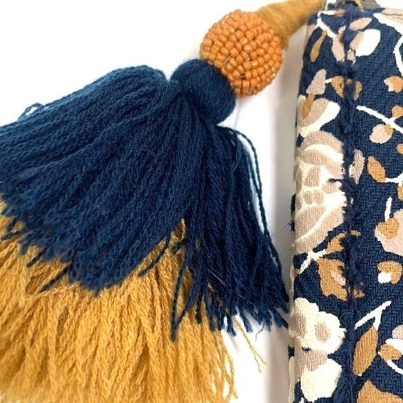 Universal Thread  Quilted Tablet Case w/Tassel - Blue Floral, Made in India 10x8 - Picture 10 of 10